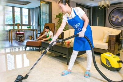 小蜜蜂家政 專(zhuān)業(yè)保潔服務(wù)，為您的家注入清新與舒適